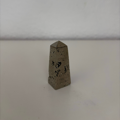 Pyrit Obelisk - 2