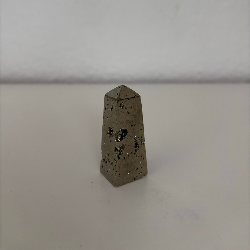 Pyrit Obelisk - 2