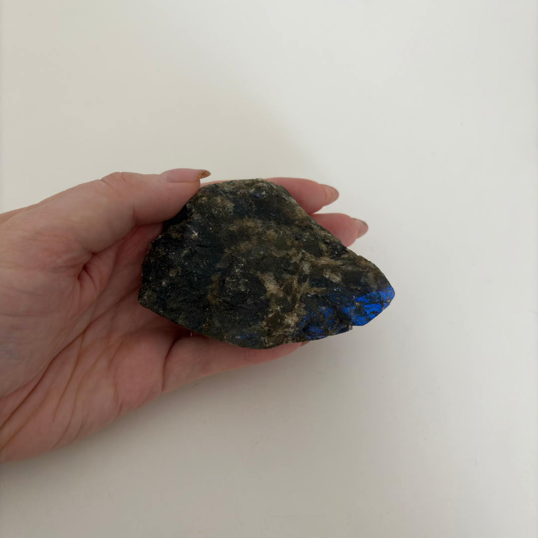 Halbpolierter Labradorit