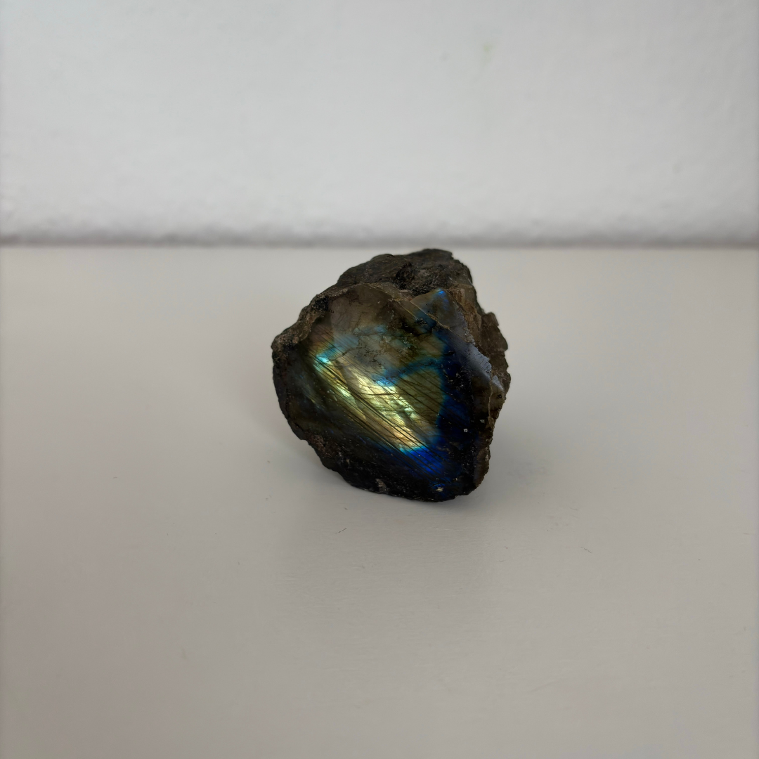 Labradorit Anschliff