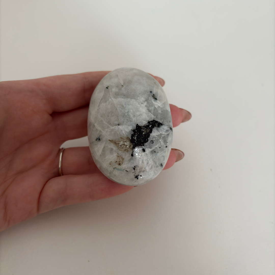 Mondstein/ Weißer Labradorit Handschmeichler