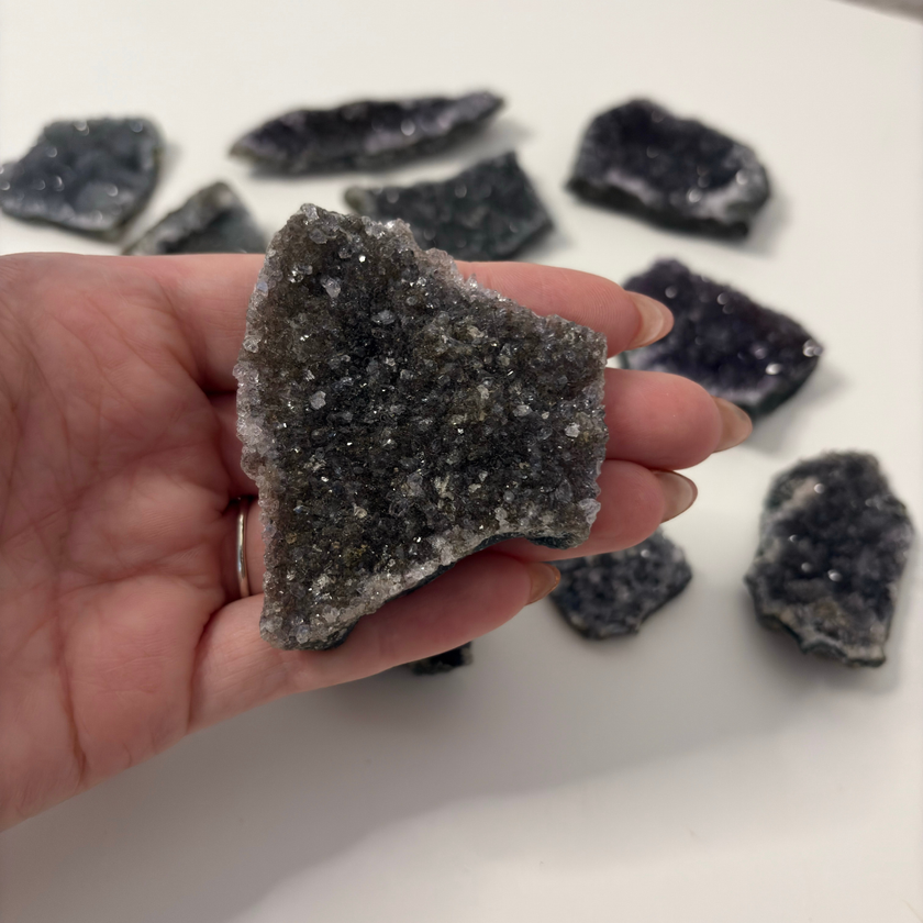 Black Amethyst Cluster Scheiben