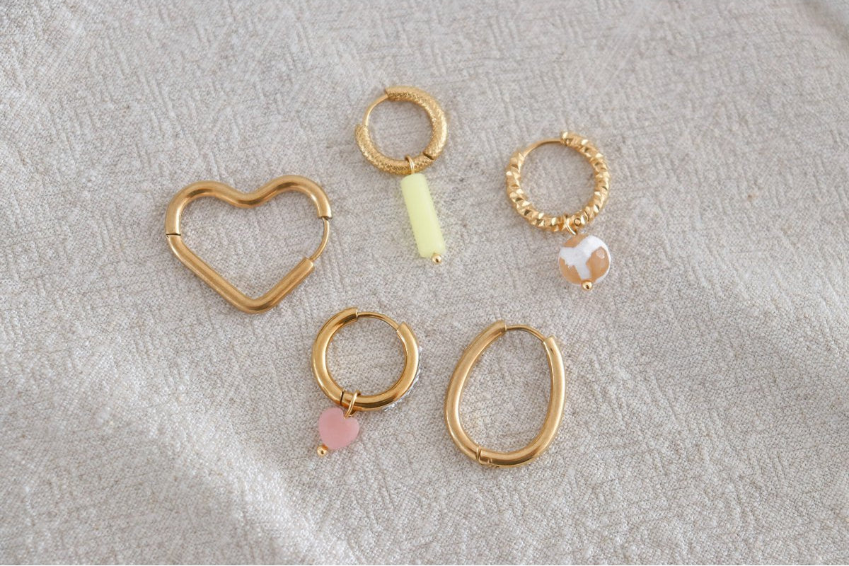 Schlichte ovale Ohrringe – Gold